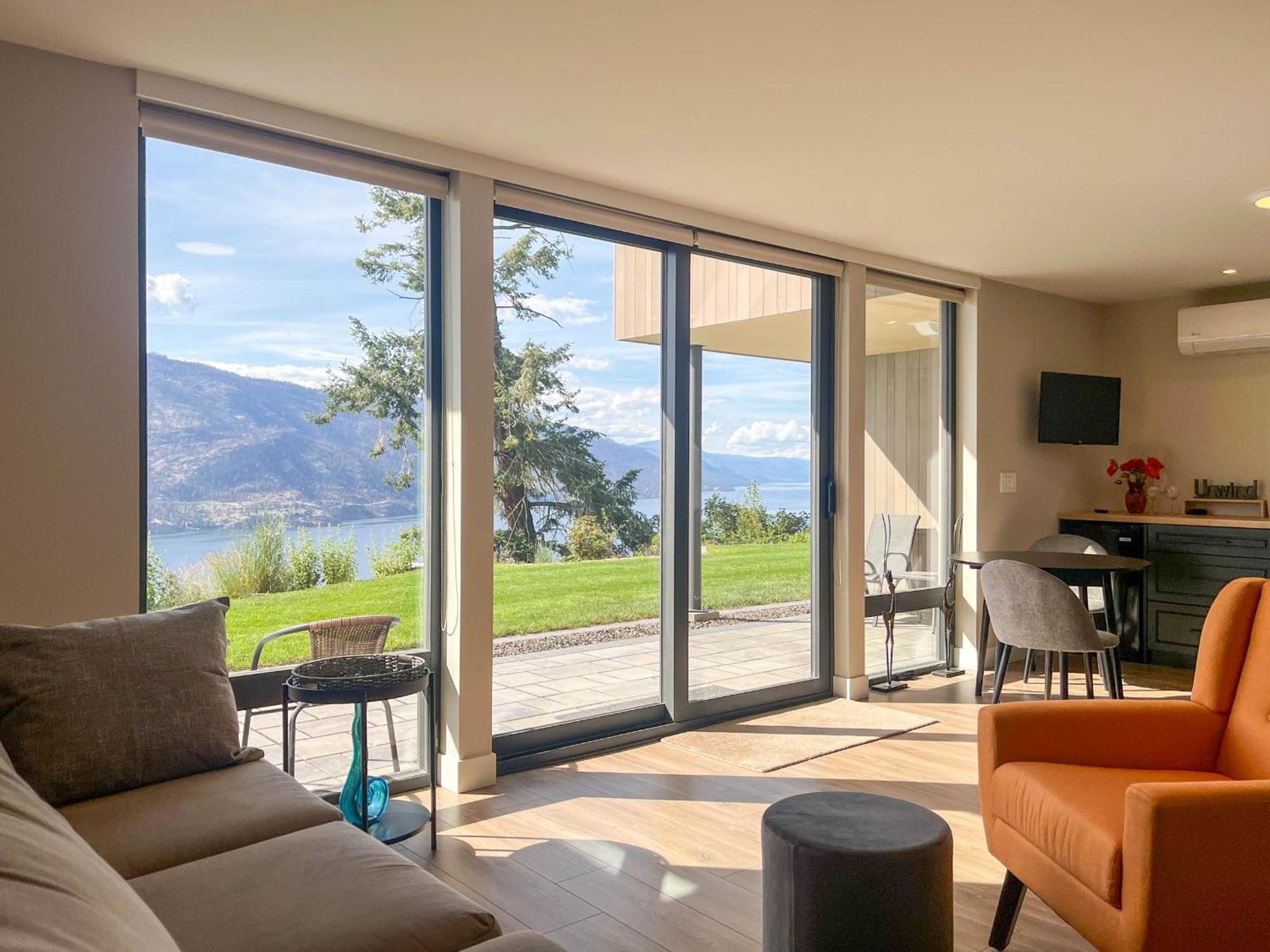 Kelowfornia Lakeview Retreat Kelowna Exterior foto